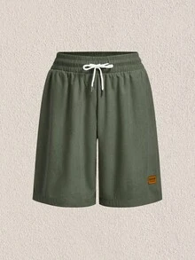Mercer Haus Quần short Bermuda thường ngày có túi rút eo dành cho nam có in chữ - Màu xanh lá cây đậm - Xem 1