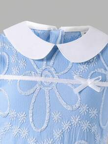 SHEIN Elladie kids 少女彼得潘领3D立体花卉装饰褶皱时尚连衣裙，适合外出、度假、家庭聚会、生日派对等场合 - 藍色 - 查看 6
