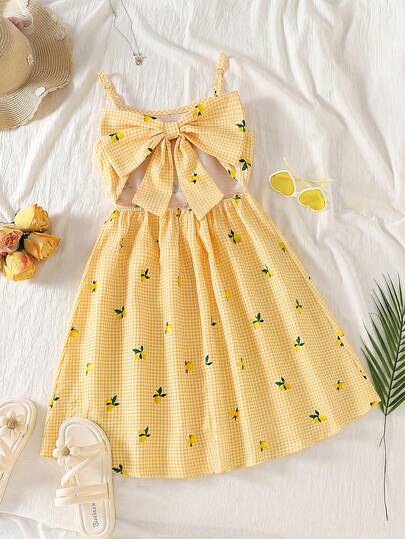 Elladie kids Đầm hai dây cho bé gái tuổi teen, kẻ caro vàng trắng + họa tiết chanh, tươi tắn và năng động, thiết kế hai dây + nơ lớn phía sau, ngọt ngào và mát mẻ, eo thắt + chân váy xòe bồng bềnh, ôm sát và tràn đầy năng lượng, hoàn hảo cho kỳ nghỉ hoặc mặc hàng ngày, một món đồ cần thiết cho mùa hè ngọt ngào dành cho các bé gái.