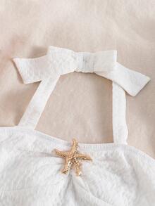 SHEIN Gaun Anak Perempuan Remaja Motif Bintang Laut Metalik dengan Hiasan Ruffle di Bagian Bawah dan Leher Halter, Warna Putih Elegan untuk Liburan Musim Panas - Kuning - View 4