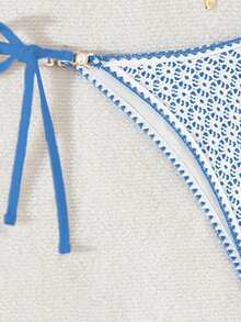 Swim Mod Bolso triangular sexy con decoración de perlas y flor de concha calada de unicolor para mujer - Neblina azul - Ver 5