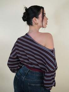 Dania Mndz Shop Women's Autumn/Winter Vintage Casual Loose Color-Blocked Striped Asymmetrical Shoulder Long-Sleeved Top, Versatile And Stylish, Casual Top, Burgundy Striped Top, Red Top, Oversized T Shirt,Old Money Style Women,Striped Off-The-Shoulder Tops, Women's Casual Tops, Long-Sleeved T-Shirts, - Red Violet - View 2