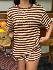 SHEIN EZwear 彩色条纹针织女式圆领短袖上衣和短裤休闲两件套 - 彩色 - 查看 6