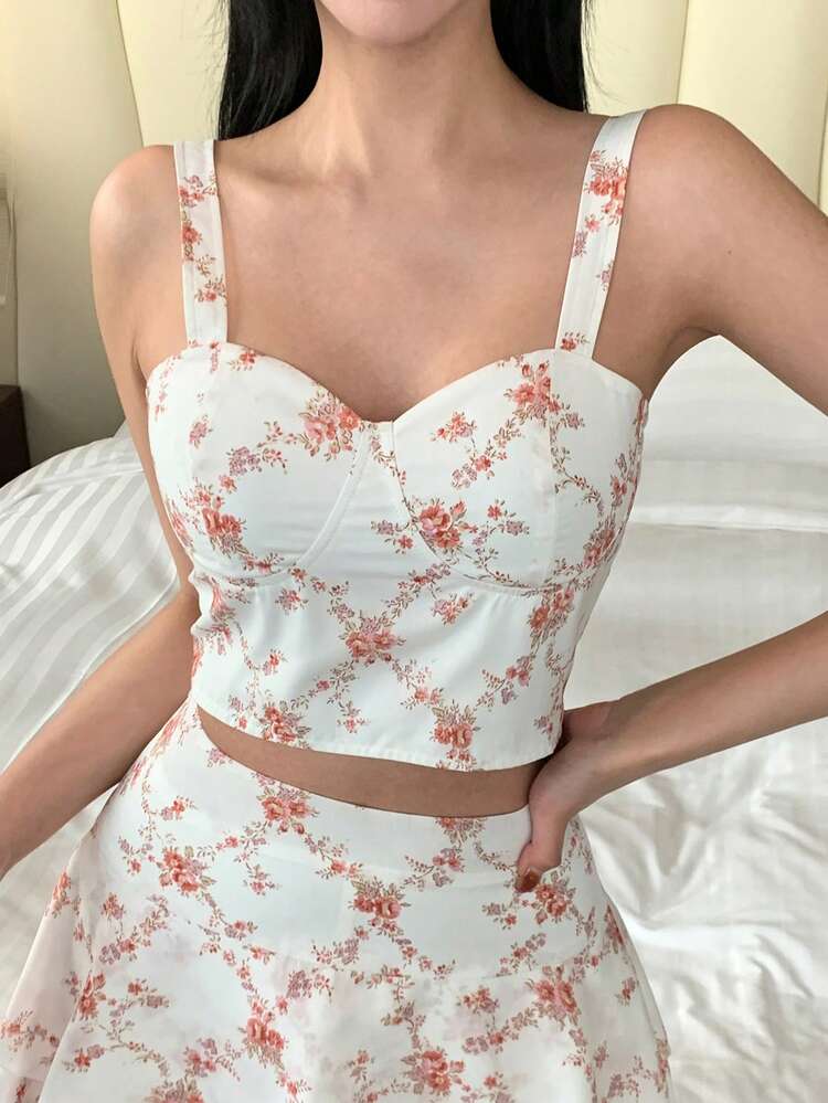 Women's Summer Beach Vacation Ditsy Floral Cropped Camisole And Multi-Layer Skirt 2-Piece Set