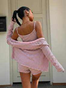 SHEIN Muchic Bộ đồ nữ phong cách đường phố thường ngày, họa tiết sọc, gồm 2 món, in hình sọc retro kiểu Mỹ. - Nhiều màu - Xem 2