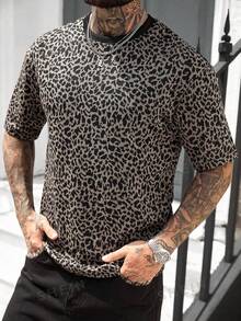 Manfinity CasualCool Camiseta de manga corta con estampado de leopardo y bloques de color para hombre, adecuada para uso casual, al aire libre y de fiesta - Marrón - Ver 4