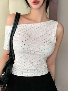 DAZY Áo thun nữ chấm bi cổ lệch dáng ôm, kiểu dáng thường ngày và thời trang cho kỳ nghỉ hè. - trắng - Xem 5