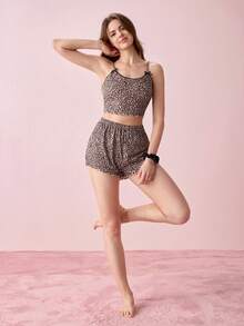 Bonmuse Bộ đồ ngủ 2 món họa tiết da báo gợi cảm gồm áo hai dây và quần short. - màu đen - Xem 9