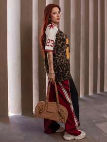 FER DURAN FER DURAN 女士夏季节日复古街头运动服数字印花超大棒球服 T 恤 - 棕色 - 查看 5