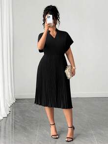 Elenzga 大码优雅V领褶裥下摆连衣裙，夏季 - 黑色 - 查看 3