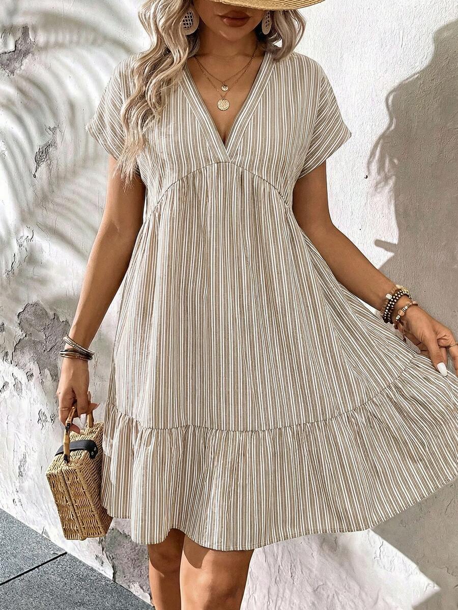SHEIN LUNE Plus Size Women Beige V-Neck Ruched Casual Boho Party Vacation Beach Dress Summer Zig Zag Elegant - Multicolor - View 1