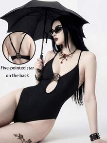 ROMWE Bộ đồ bơi liền thân màu đen cơ bản, gợi cảm, đa năng, mang phong cách Gothic dành cho nữ, với điểm nhấn là hình ngôi sao năm cánh bằng kim loại ở phía trước và phía sau, kiểu dáng ôm sát, hoàn hảo cho các lễ hội, tiệc tùng, kỳ nghỉ và kỳ nghỉ xuân. Đồ bơi Gothic, đồ bơi phù thủy, đồ bơi liền thân hình ngôi sao năm cánh, phong cách Gothic tối màu, trang phục Halloween, đồ bơi huyền bí, monokini cắt cao. - màu đen - Xem 3