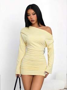 SHEIN PETITE 女士时尚性感纯色不对称领迷你连衣裙 - 淡黃色 - 查看 5