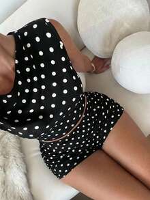 GalTyme 大码女式波点印花不对称肩部上衣和短裤休闲两件套 - 彩色 - 查看 3