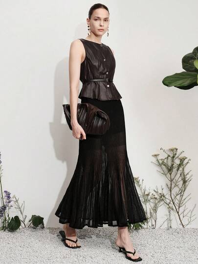 Aveloria Modichic Sleeveless Top With Button And Belt, Round Neck Design, Minimalist Elegant, Sleeveless, Round Neck, Pearl Button, Waist Belt, Fitted Silhouette, Pleated Hem, Urban Cool Style, Motorcycle Vibe, Fashionable Personality Matching, Suitable For Spring And Autumn, Leather-Like Texture, Street , Evening Gathering, Casual Chic, Layered Design, Holiday Outing