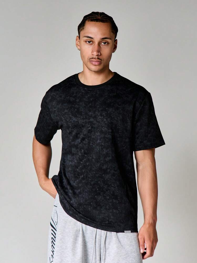 Oversized Acid Wash Short Sleeve Crew Neck T-Shirt With Distressed Hem Detail Vintage Style Casual Streetwear Top