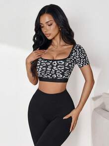 Slayform Áo thun hai dây tay ngắn họa tiết da báo hở lưng gợi cảm - Nhiều màu - Xem 5