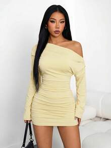 SHEIN PETITE 女士时尚性感纯色不对称领迷你连衣裙 - 淡黃色 - 查看 4