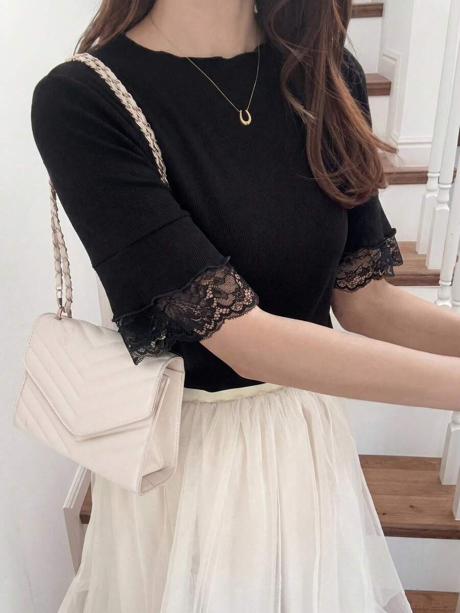 FRIFUL Kaos Wanita Lengan Pendek Longgar Kasual Serbaguna dengan Motif Patchwork Warna Kontras dan Renda Transparan, Musim Semi/Panas - Hitam - View 1