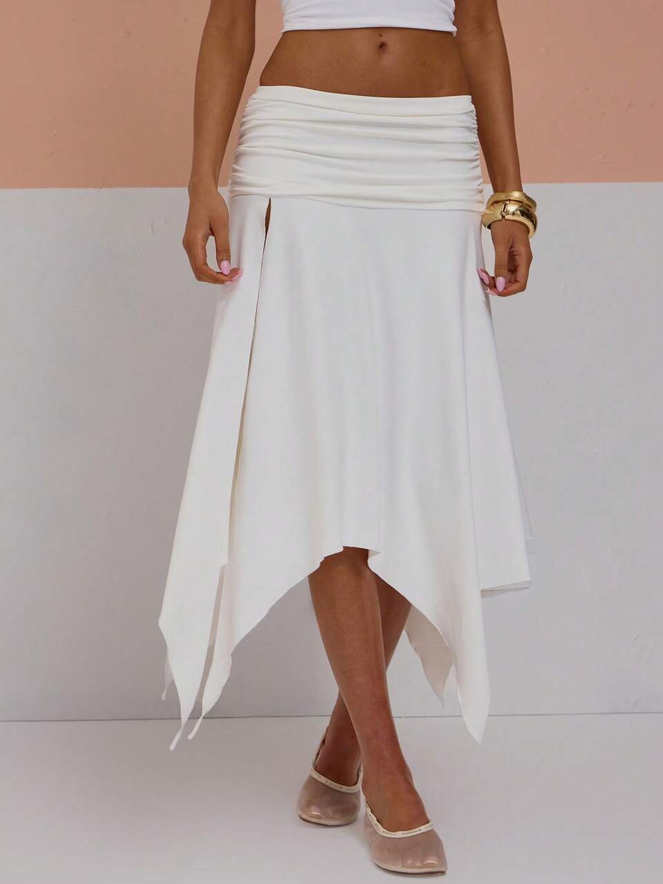 Falda Maxi con Dobladillo de Pañuelo, Cintura Baja y Drapeada con Abertura en el Muslo y Cintura Fruncida Crema