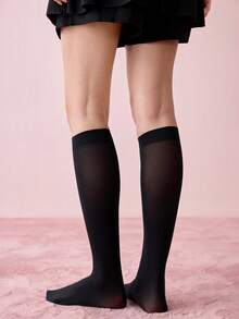 Bonmuse Calcetines cómodos y elásticos que cubren la pantorrilla, de color liso y sencillo - Blanco - Ver 2
