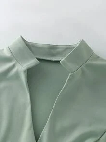 SHEIN Đầm hè nữ cổ chữ V, tay lửng, thắt eo phía trước, thiết kế xẻ tà, thanh lịch và đa năng, thích hợp mặc hàng ngày. - màu xanh lá - Xem 3