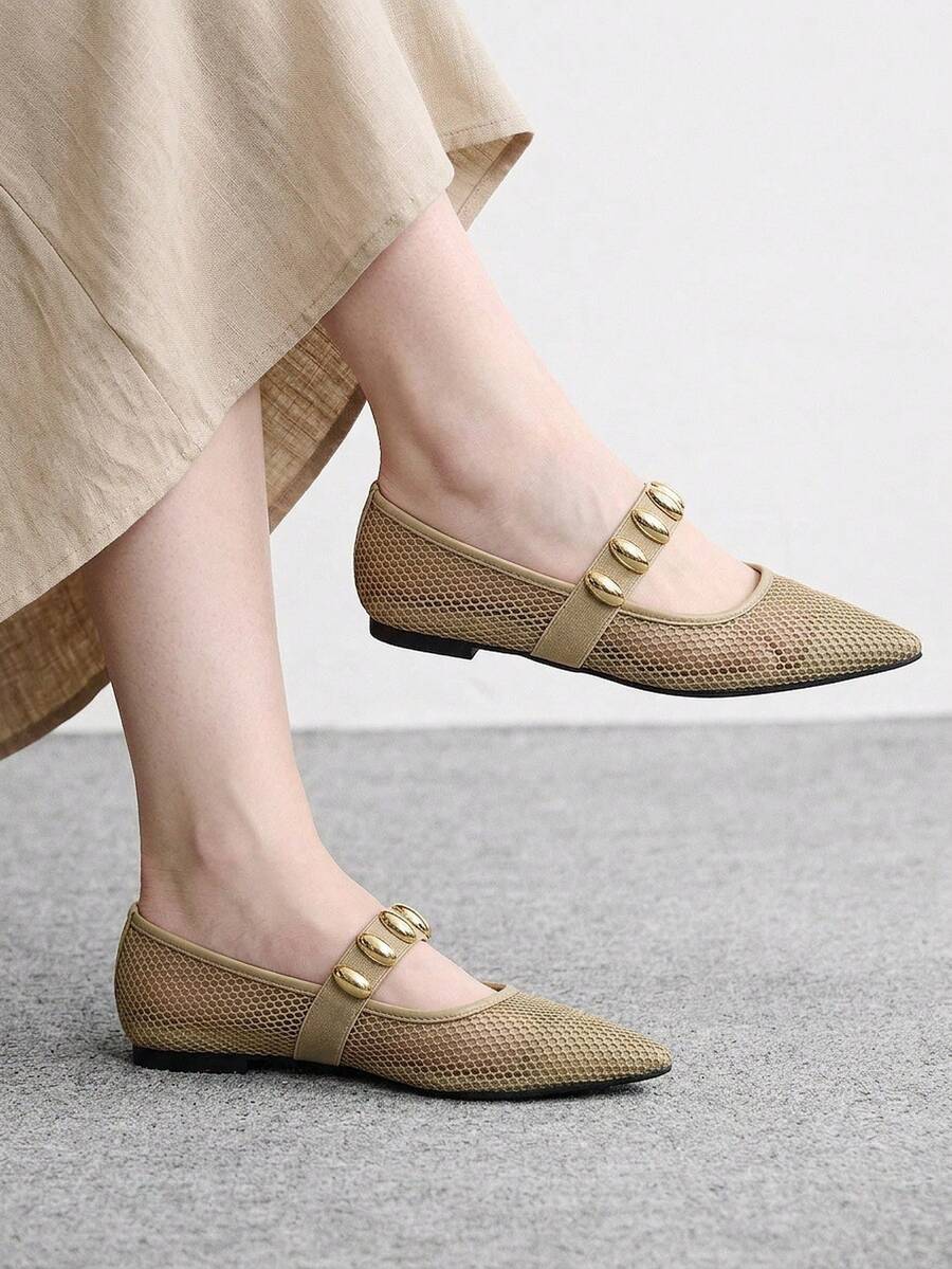 CUCCOO BIZCHIC 女士休闲百搭通勤简约镂空金属装饰尖头平底鞋 - 杏色 - 查看 1