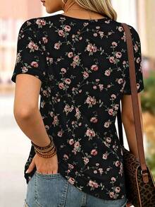 EMERY ROSE Women's Comfortable Floral Print Casual Round Neck Top, Suitable For Daily Wear - Black - View 2