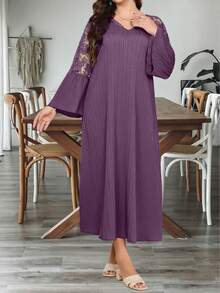 Modelyn Casual Solid Color Lace Patchwork V-Neck Ruffle Hem Long Sleeve Loose Regular Spring/Summer Plus Size Dress - Dusty Purple - View 4