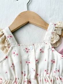 SHEIN Conjunto de top sin mangas y pantalones con diseño de botones y estampado floral pequeño para bebé niña - Rosa - Ver 8