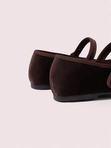 CUCCOO DOLLMOD Sepatu Wanita Cokelat, Desain Gesper, Cocok untuk Perjalanan Sehari-hari, Modis, Serbaguna, Beludru, Elegan, Model Flat Mary Jane - Coklat / Coklat 619 - View 8