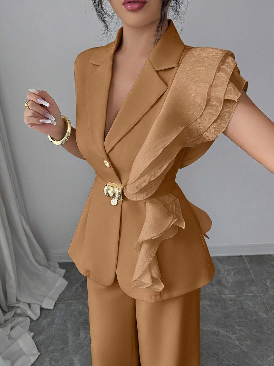 SHEIN Elenzya 女士优雅杏色奢华正式礼服套装，亮片欧根纱荷叶边领系腰西装外套套装，包括无袖外套和直筒裤，酒红色，适合万圣节、圣诞节、新年派对、毕业典礼、婚礼和其他场合。 - 摩卡棕 - 查看 1