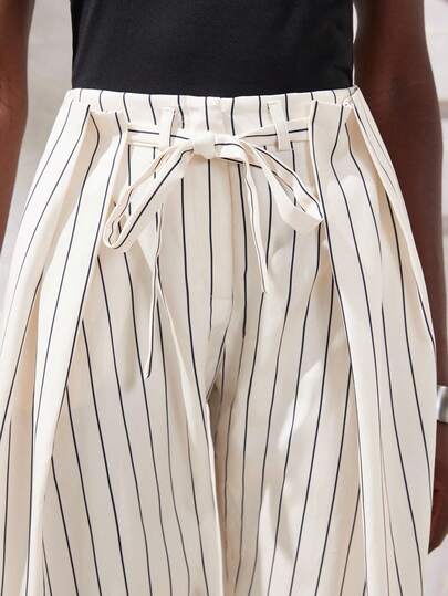 Aveloria Modichic Women's Simple And Elegant Commuting Daily Versatile Design Sense Black And White Striped Pleated Design With Belt Suit Pants