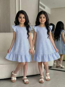 SHEIN Đầm chữ A đuôi cá sọc xanh dương cho bé gái, kiểu dáng thường ngày, thời trang, đa năng, phù hợp cho tiệc tùng, dã ngoại, chụp ảnh cùng chị em, công viên, cắm trại, kỳ nghỉ, thư giãn hàng ngày. - Màu xanh lam - Xem 2