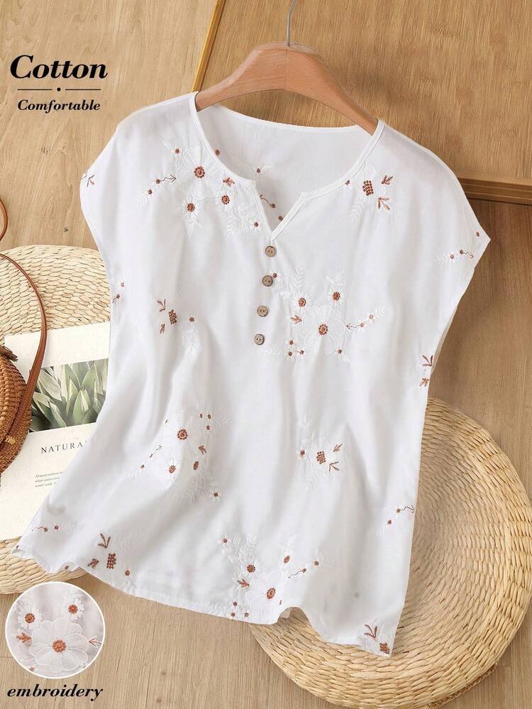 Plus Size Women Vacation Floral Embroidery V-Neck Casual Blouse