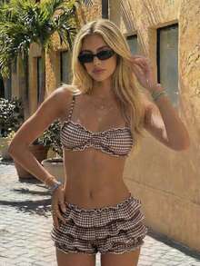 Swim Mod Conjunto de traje de baño sexy para mujer con parte superior de tirantes finos con estampado de lunares y espalda descubierta, y Bottom con volantes, para primavera/verano, atuendo de playa - Multicolor - Ver 3