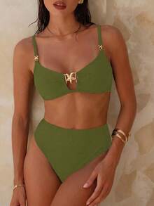 Swim Chiccia 女士纯色金属装饰吊带泳衣套装，适合夏季沙滩穿着 - 軍綠色 - 查看 3