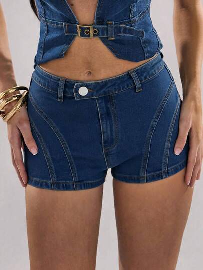 SHEIN BAE Spring & Summer Casual Elegant Beach Holiday Mid-Waist Stretchy Skinny Denim Shorts / Slim Fit Denim Shorts / Cruise Shorts / Leisure Shorts, Brunch Shorts, Vintage Style, Suitable For Work, Party And Other Occasions