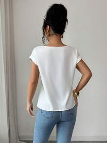 Selianne 女款優雅夏季白色緞面拼接蕾絲短袖修身休閒上衣，適合度假與下午茶 - 白色 - 查看 2
