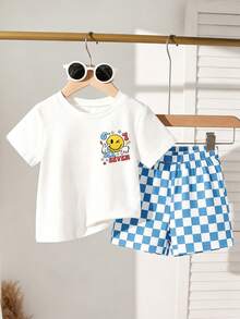 SHEIN Playful Pals 2件組小男孩休閒白色夏季套裝，椰子樹與漸層印花短袖T恤及短褲套裝，舒適日常穿著適合外出 - 彩色 - 查看 3