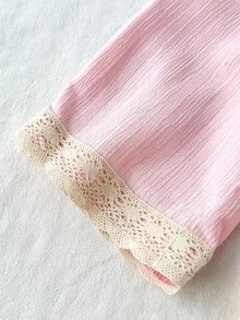 SHEIN Conjunto de top sin mangas y pantalones con diseño de botones y estampado floral pequeño para bebé niña - Rosa - Ver 4