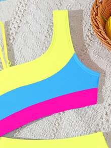 Young Girl Asymmetrical Neckline Hollow Out One-Piece Swimsuit, Colorblock Beach Holiday Style - Multicolor - View 3