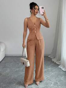 SHEIN Elenzya 海军蓝白条纹女士正装套装，A字收腰设计，优雅条纹无袖马甲，适合日常通勤，复古商务风，适合夏季、独立日、毕业典礼、返校季、秋季等场合，金属纽扣装饰，精致时尚，适合办公室穿着、通勤、街头风、法式浪漫、休闲、中东复古风、下午茶、派对、感恩节、返校季、春夏等各种场合。 - 摩卡棕 - 查看 3