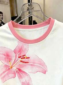 Resyla 夏季新品，花卉印花图案设计，简约休闲廓形，穿着舒适，户外/休闲上衣，女士常规版型T恤，适合户外活动、购物等场合，时尚新颖的图案 - 彩色 - 查看 3