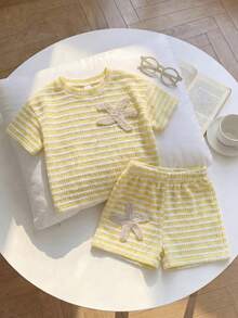 Cozy Pixies 2件套女婴黄色条纹海星刺绣宽松圆领T恤和松紧腰短裤套装，适合外出、海滩、玩耍、室内、室外、休闲、娱乐、运动、节日、派对和各种场合。 - 黃色 - 查看 4