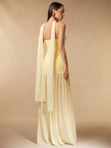 Silquee Women's Pale Yellow Elegant V-Neck Spaghetti Strap Chiffon Maxi Dress,Summer Sleeveless Fit And Flare Bridesmaid Dress For Wedding,Dinner & Party - Light Yellow - View 2