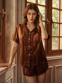 Bisouelle Bộ đồ ngủ bằng vải satin viền sọc tương phản - Cà phê nâu - Xem 4