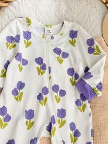 SHEIN Newborn Baby Comfortable Soft Floral Print Trim Zipper Front Footed Pajamas - Mauve Purple - View 7