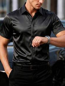 Manfinity AFTRDRK Men's Luxurious High-Gloss Fabric Hidden Button Design Short Sleeve Shirt, Formal - Black - View 4