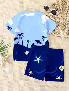 SHEIN Conjunto de bañador informal para niño con camiseta de manga corta de cuello redondo y estampado de tiburón y mundo oceánico, y pantalones cortos, adecuado para el verano - Multicolor - Ver 3